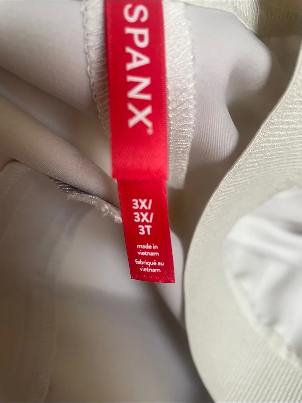 Spanx opacity crepe trouser in parchment-NWT